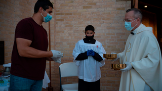 Despite Spike in COVID-19 Cases in Churches, Trump Says Governors Must Allow Them to Open